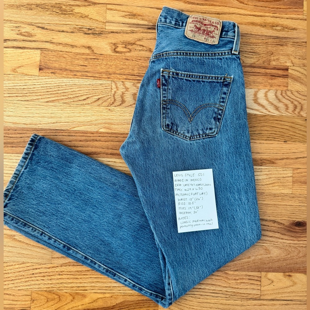 Vintage Levi’s 501 Tag 29x30 Actual 26x30